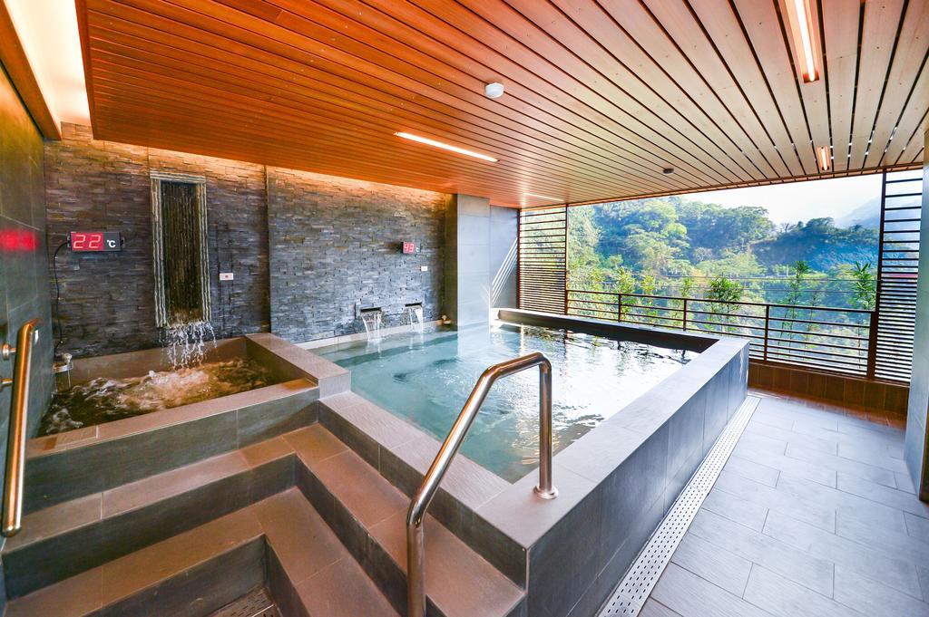 Dongpo Ti Lun Hotel Xinyi Buitenkant foto