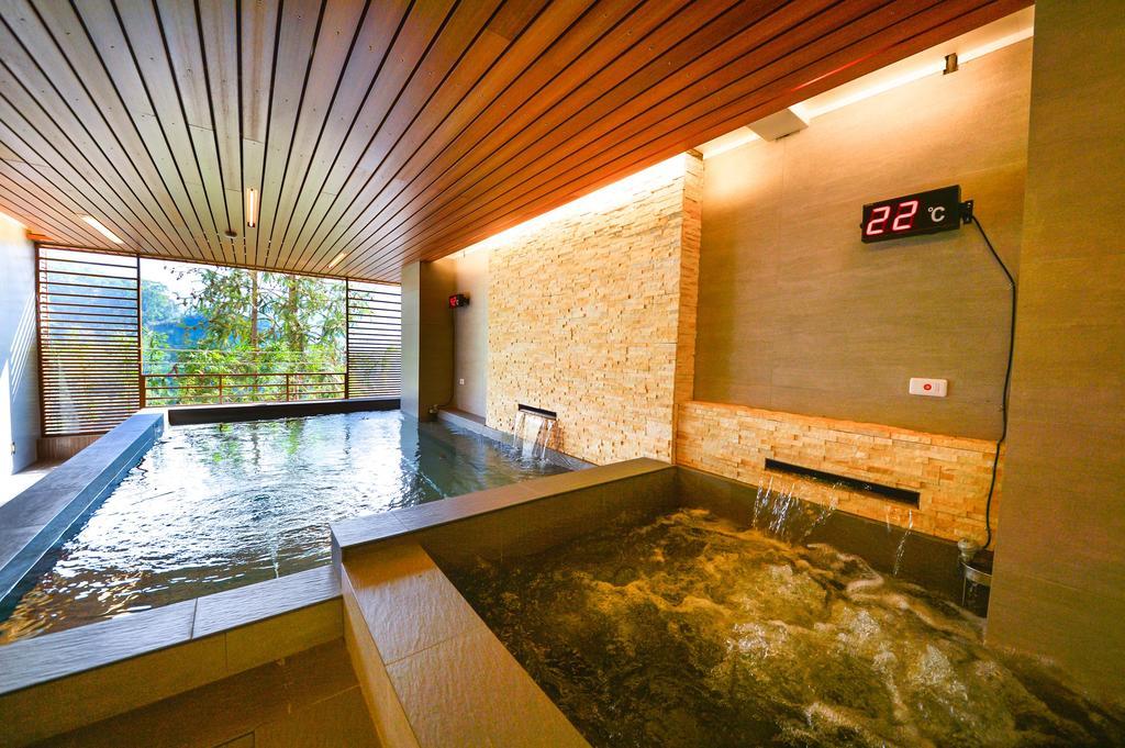 Dongpo Ti Lun Hotel Xinyi Buitenkant foto