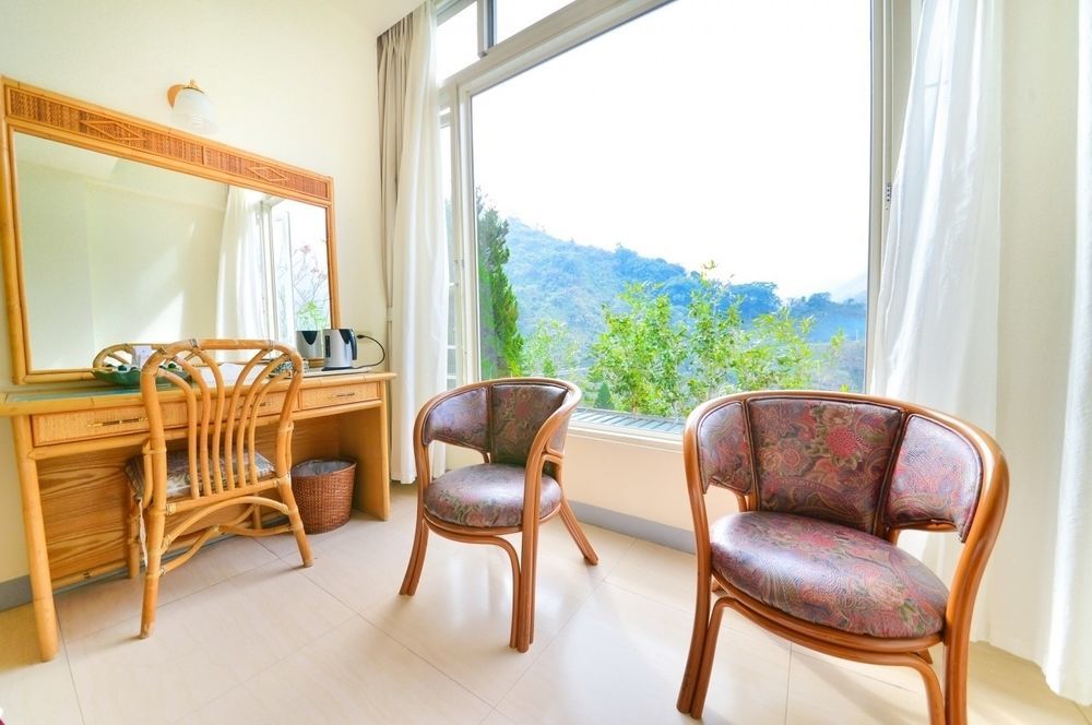 Dongpo Ti Lun Hotel Xinyi Buitenkant foto